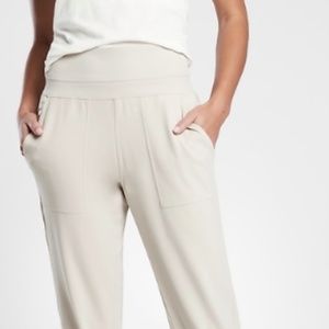 Athleta Venice Jogger S | Abalone Grey